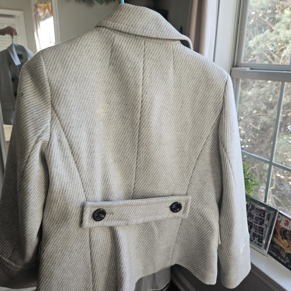 Banana Republic Women's Light Gray Pea Coat - Picture 3 of 10